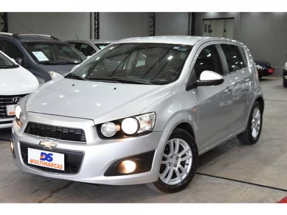 CHEVROLET SONIC 1.6 LTZ 16V FLEX 4P AUTOMÁTICO CHEVROLET SONIC 1.6 LTZ 16V FLEX 4P AUTOMÁTICO